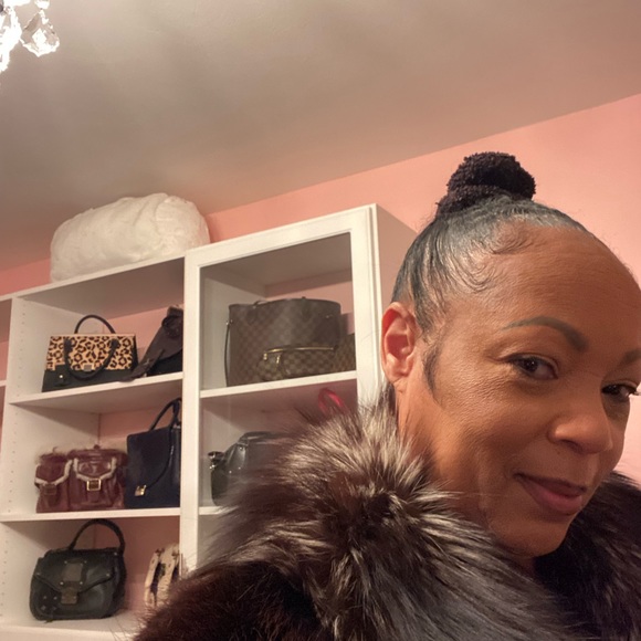 Ebony beaver fur coat - Picture 11 of 12